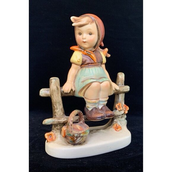 Goebel Hummel Just Resting Figurine 112/1 TMK2 Full Bee 1938 Reinhold Unger - Picture 1 of 10